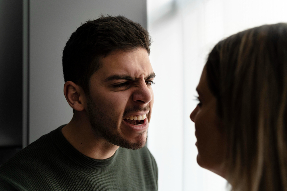 outsmart a narcissist
